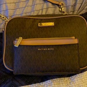 Micheal Kors Crossbody with Matching Wallet